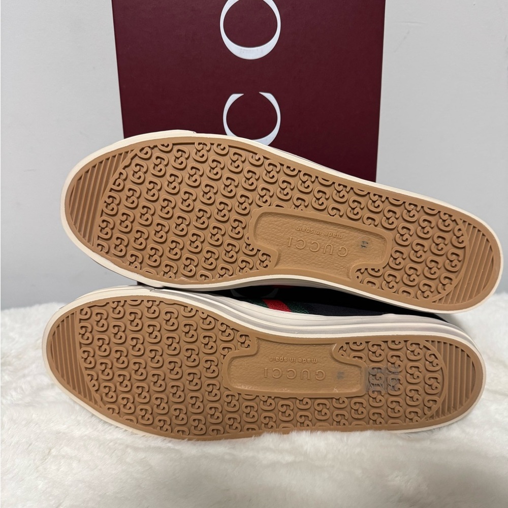 Gucci Black Canvas Sneakers with Red and Green Accents - Picture 6 of 7